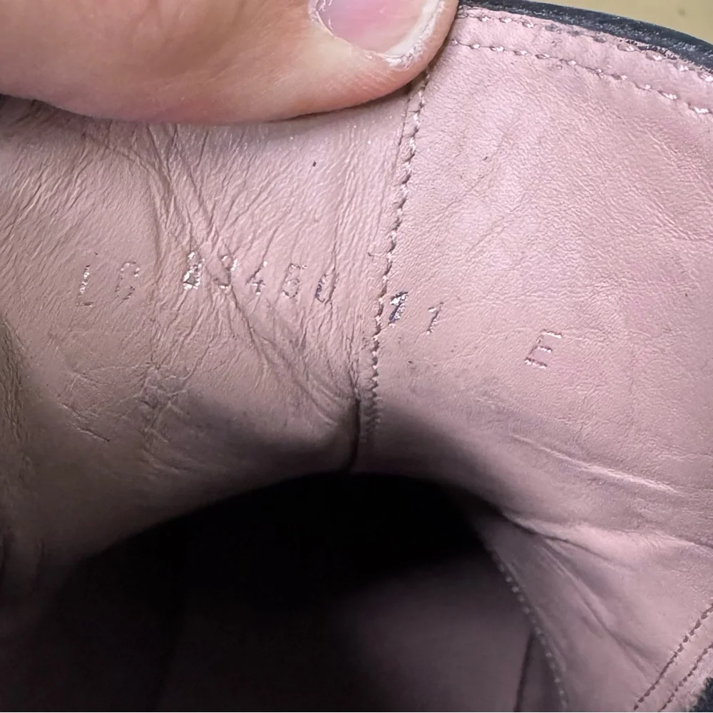 Salvatore Ferragamo Tom Black Leather boots